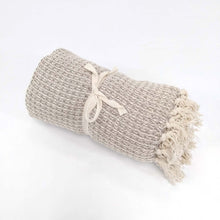 BEIGE WAFFLE WEAVE THROW