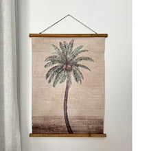 VINTAGE PALM SCROLL