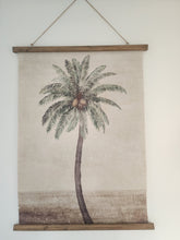 VINTAGE PALM SCROLL