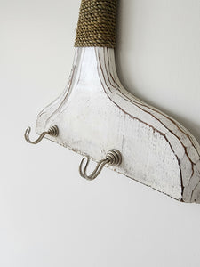 COCONUT TREE HANGER