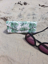 GLASSES CASE